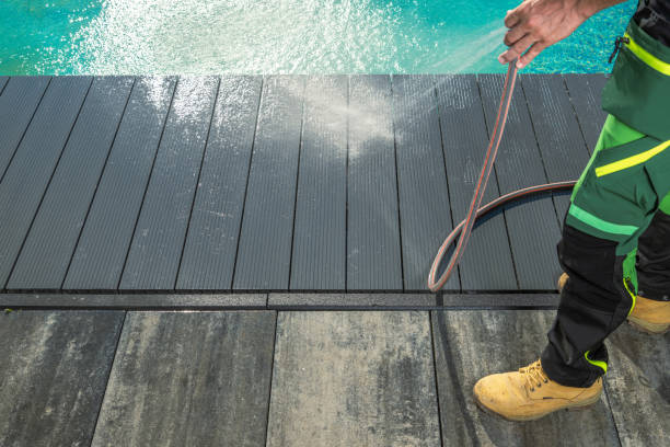 Best Commercial Building Pressure Washing  in Surrey, ND